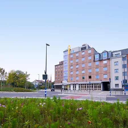Hotell Leonardo 4*