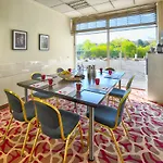 Hotel Leonardo