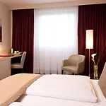 Leonardo 4* Cologne