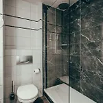 Leonardo 4* Kolonia