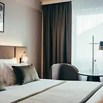 Leonardo Hotel