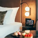 Leonardo Hotel