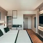 레오나르도 4*
