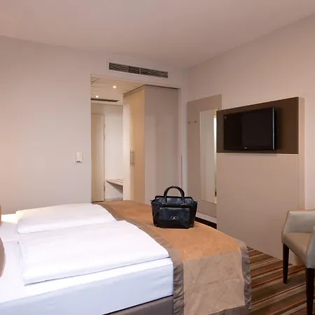 Leonardo Hotel 4*