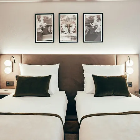 Hotel Leonardo