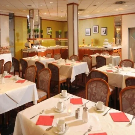 Hotel Leonardo 4*