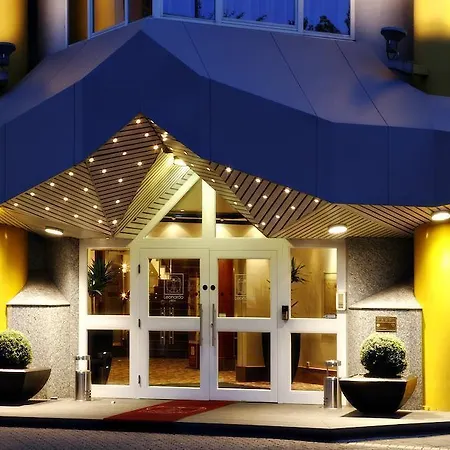 Hotel Leonardo 4*