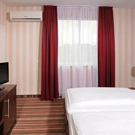 Leonardo Hotel 4*