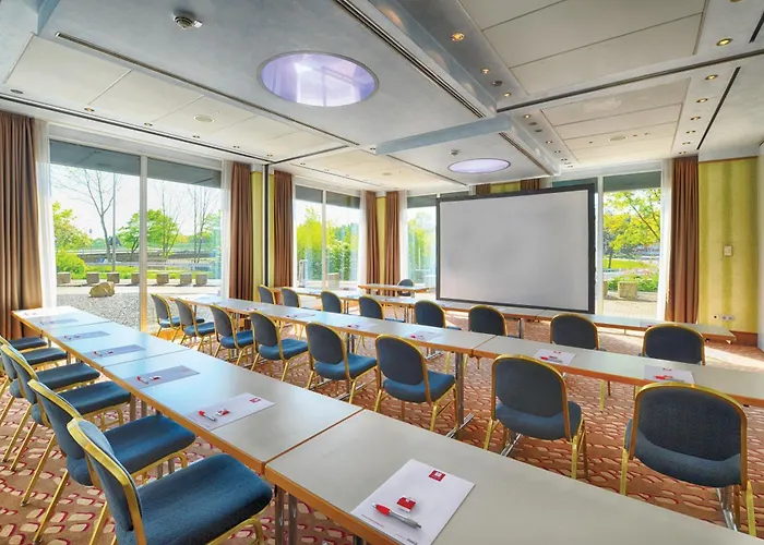 Leonardo Hotel 4*