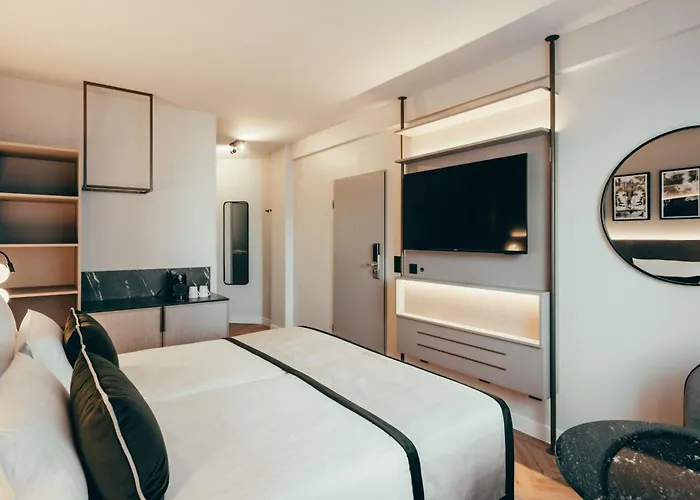 Leonardo Hotel 4*
