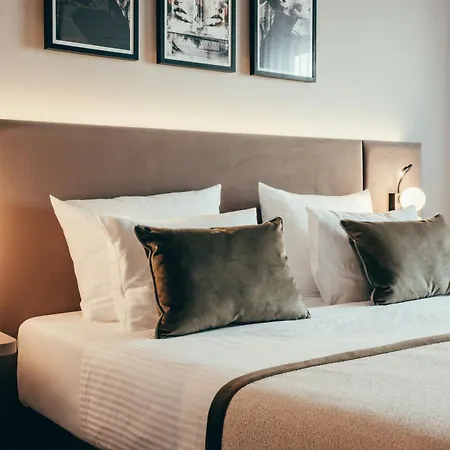 Hotel Leonardo 4*