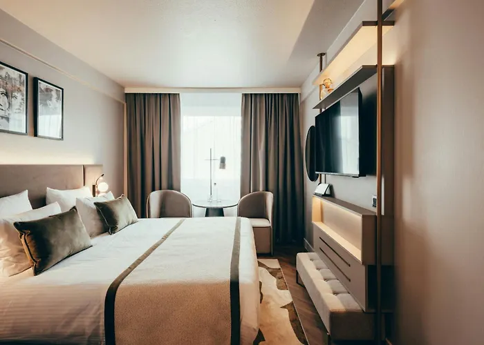 Hotel Leonardo 4*