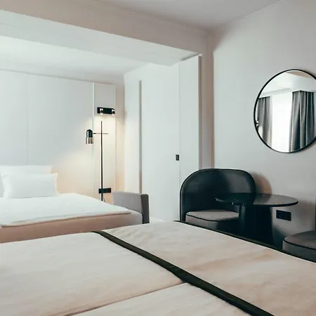 Hotel Leonardo